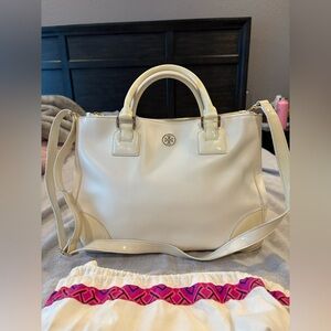 Tory Burch Robinson Double Zip Tote in White/Cream